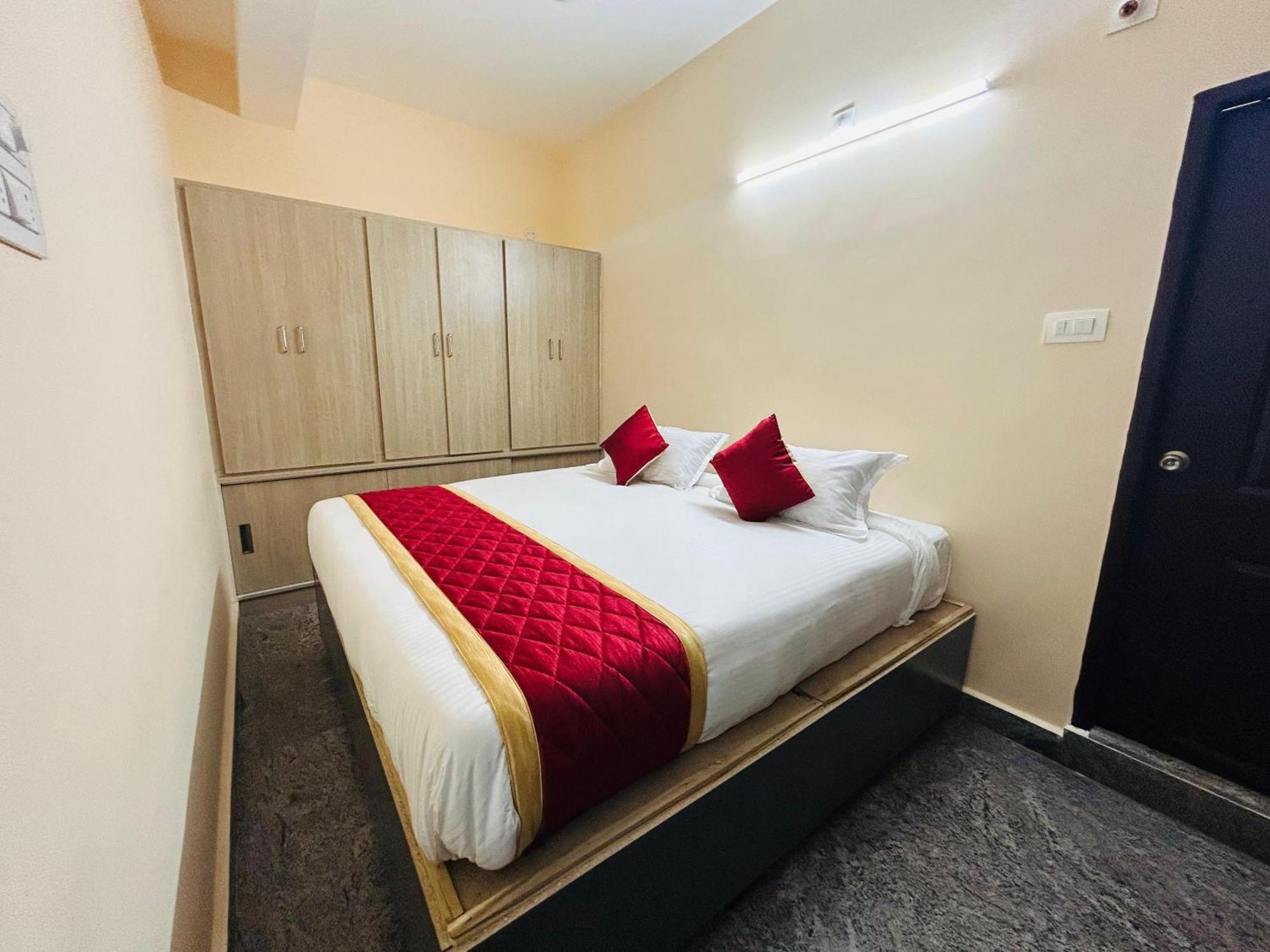 Y Stay Homestay Tirupati Exteriér fotografie