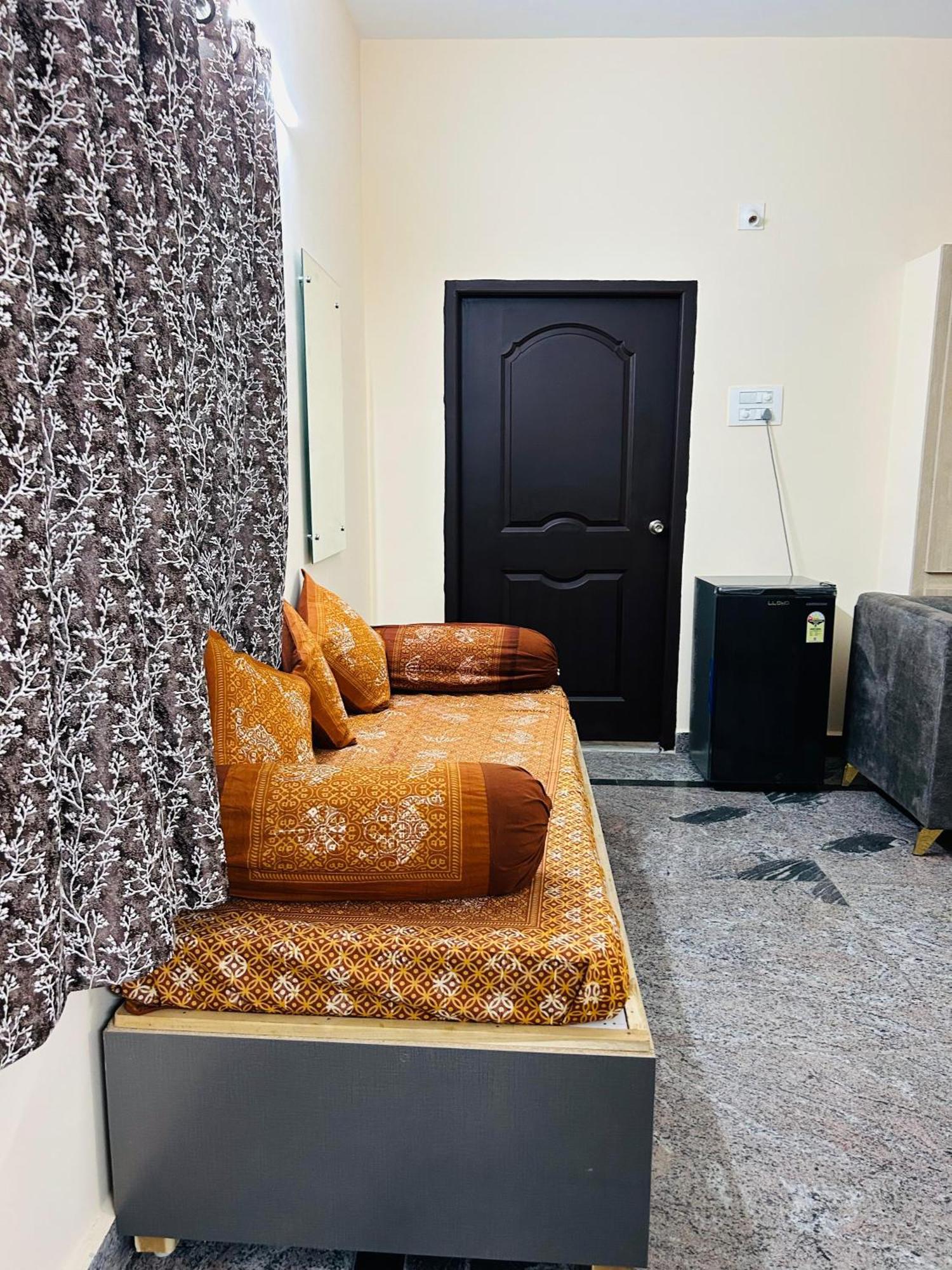 Y Stay Homestay Tirupati Exteriér fotografie